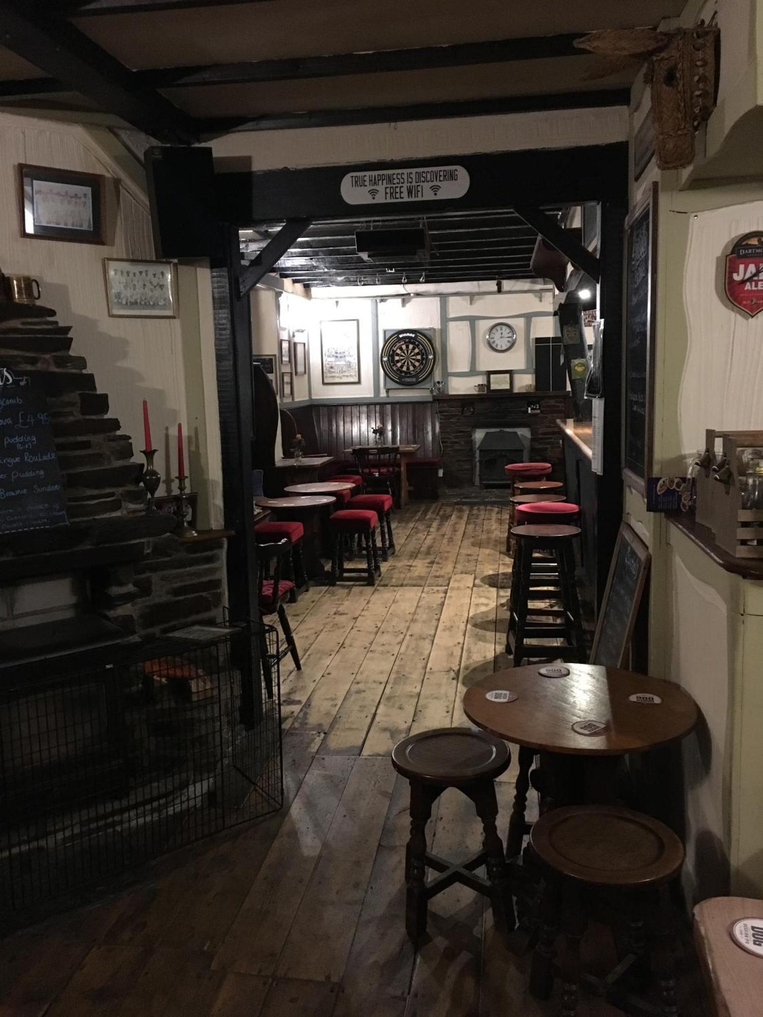 Blue Lion Inn Lewdown Екстериор снимка